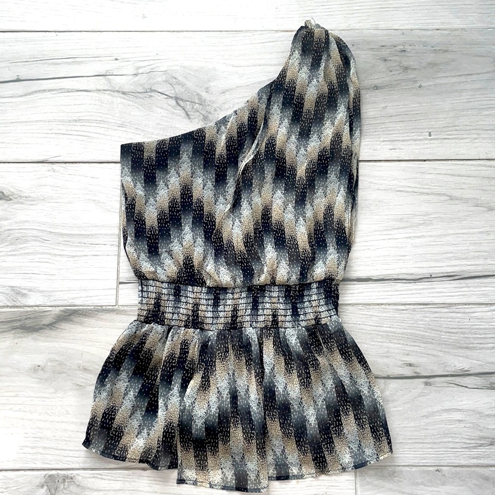 Dressy women blouse